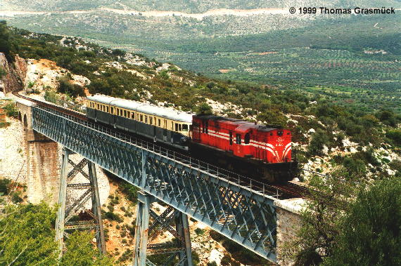 {short description of image}